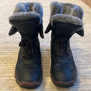 Like new* Pajar Winter Boot Abbie Sheepskin